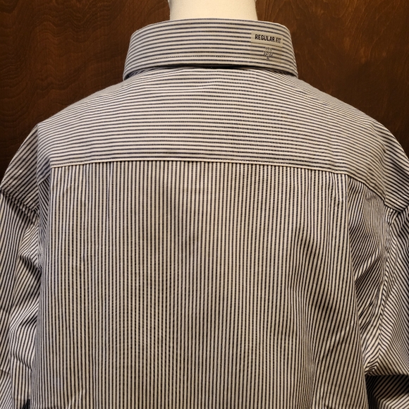 Van Heusen Men's Blue Striped Shirt NWT - Picture 7 of 13